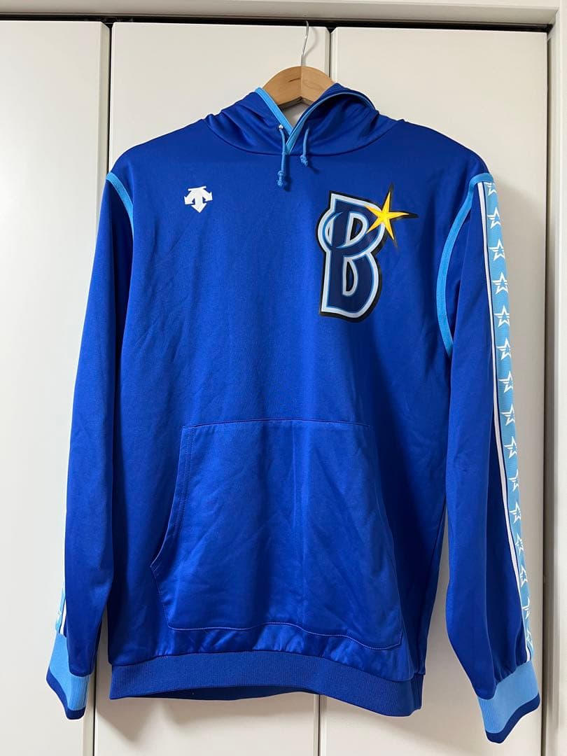 DESCENTE パーカー　ベイスターズ　M