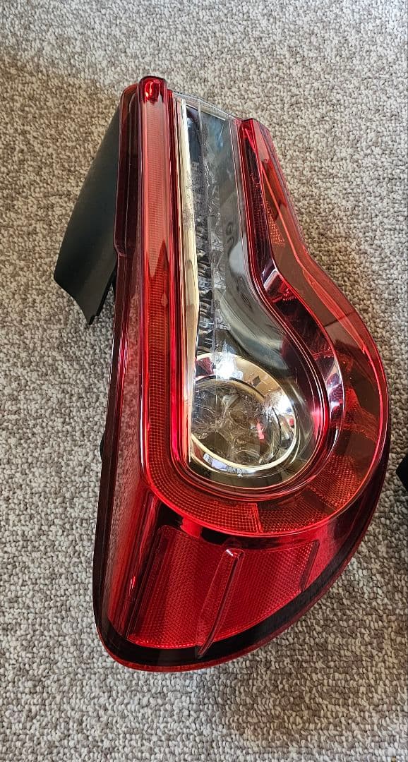 Toyota 86LEDテールランプ 2個セット レッド右左