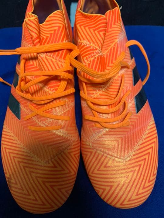 adidas ネメシス