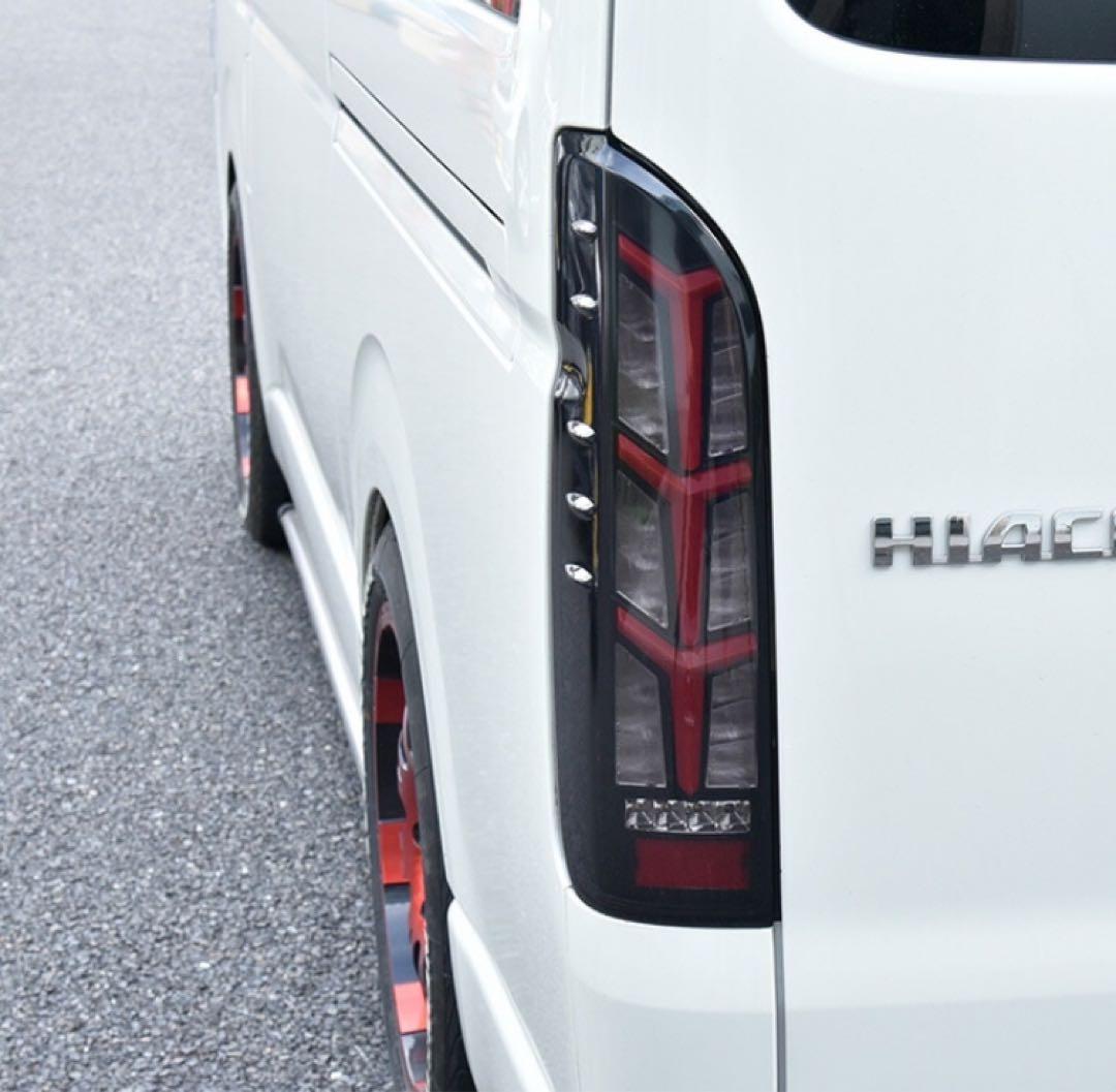 HELIOS ヘリオス 200系 ハイエース テールランプ　シーケンシャル