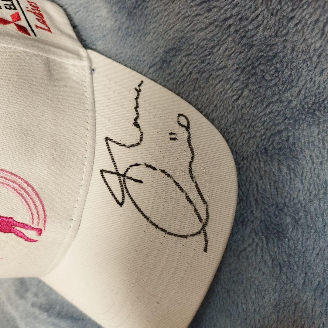 女子プロゴルファー　リ・ハナ　直筆サイン入りキャップ