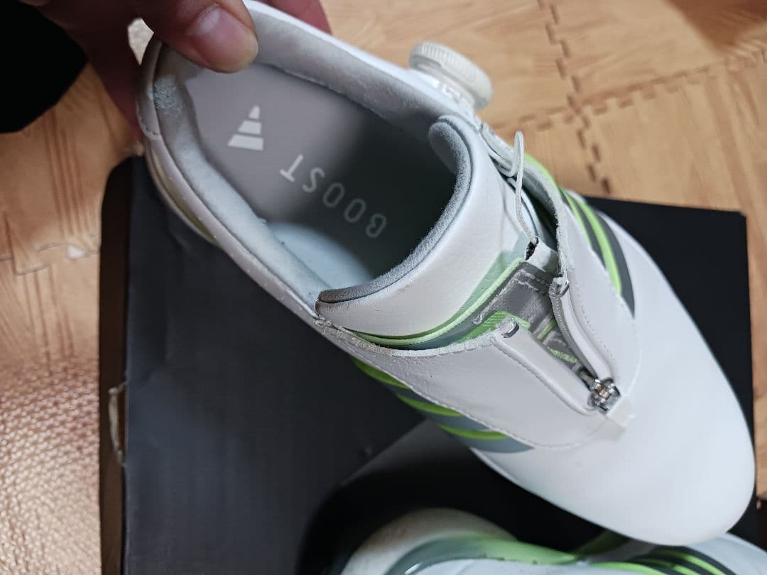 adidas BOOST ゴルフシューズ ホワイト/グリーン