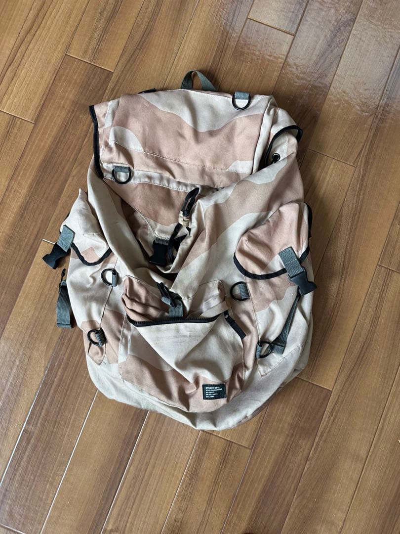 STUSSY ベージュ・カモフラージュバックパック　00s