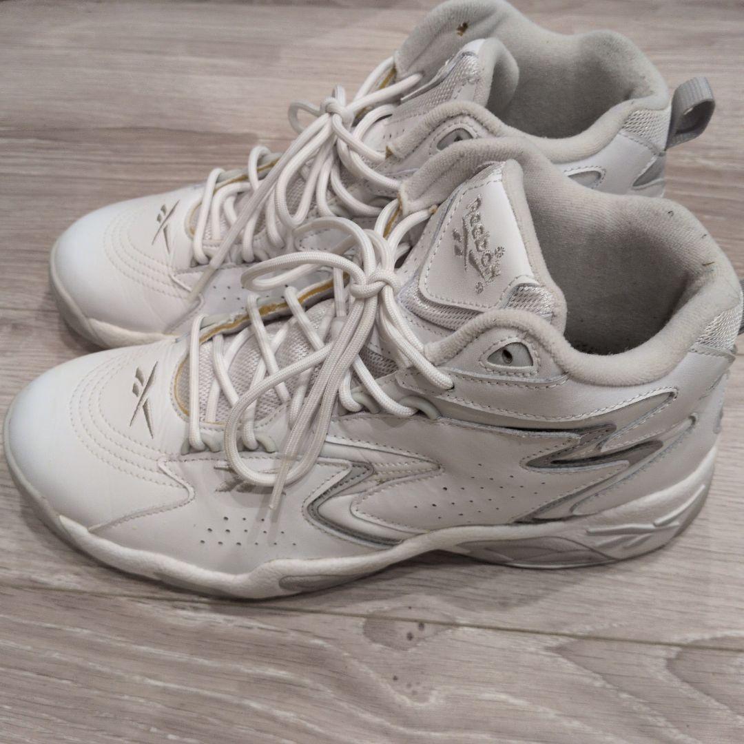 リーボック メビウス REEBOK MOBIUS