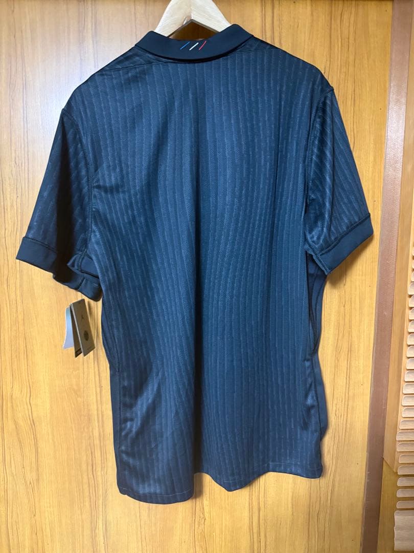 Jordan Paris Saint-Germain ブラックシャツ　xLサイズ