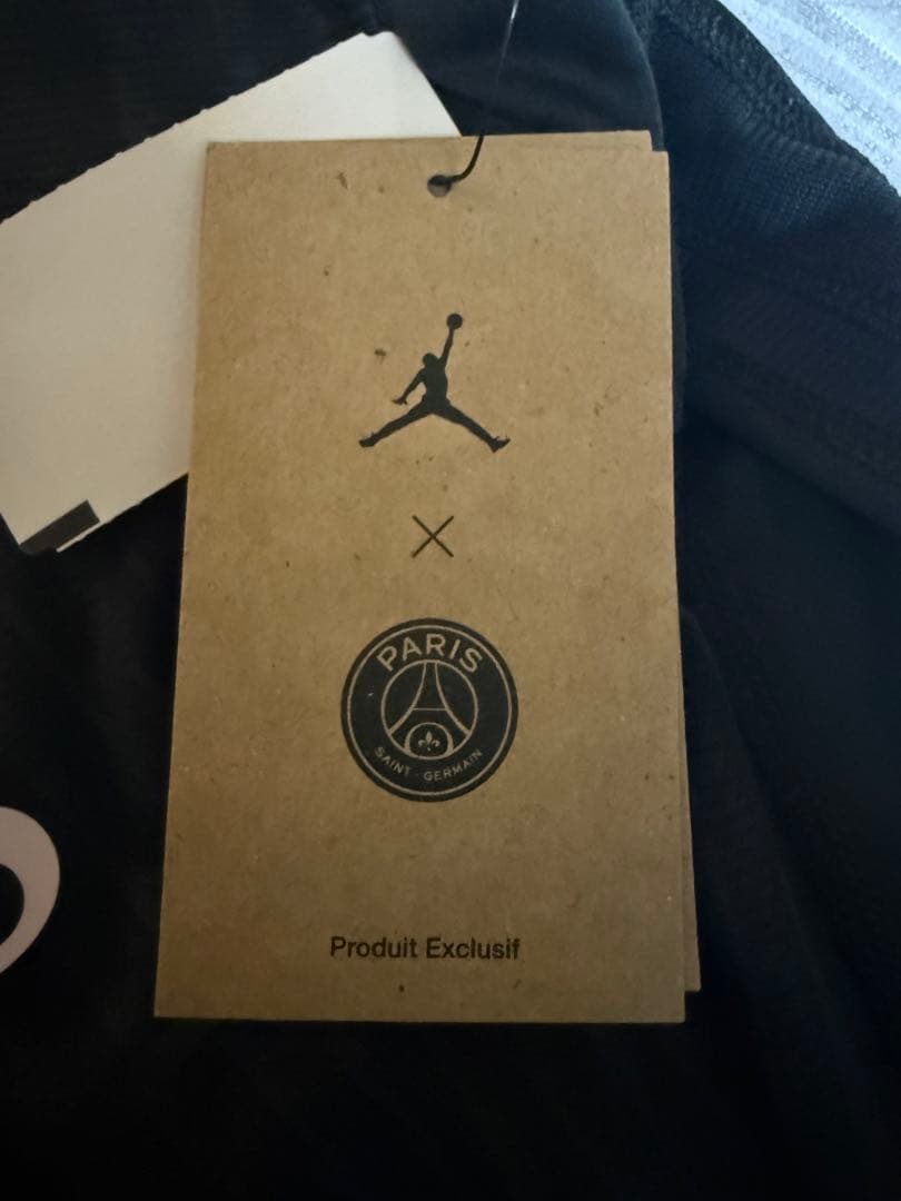Jordan Paris Saint-Germain ブラックシャツ　xLサイズ