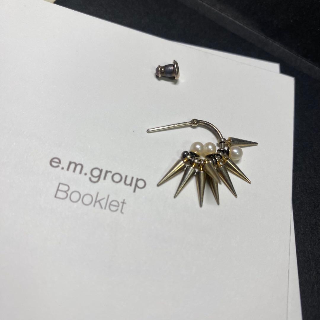 e.m. トゲトゲパールピアス　ゴールドカラー