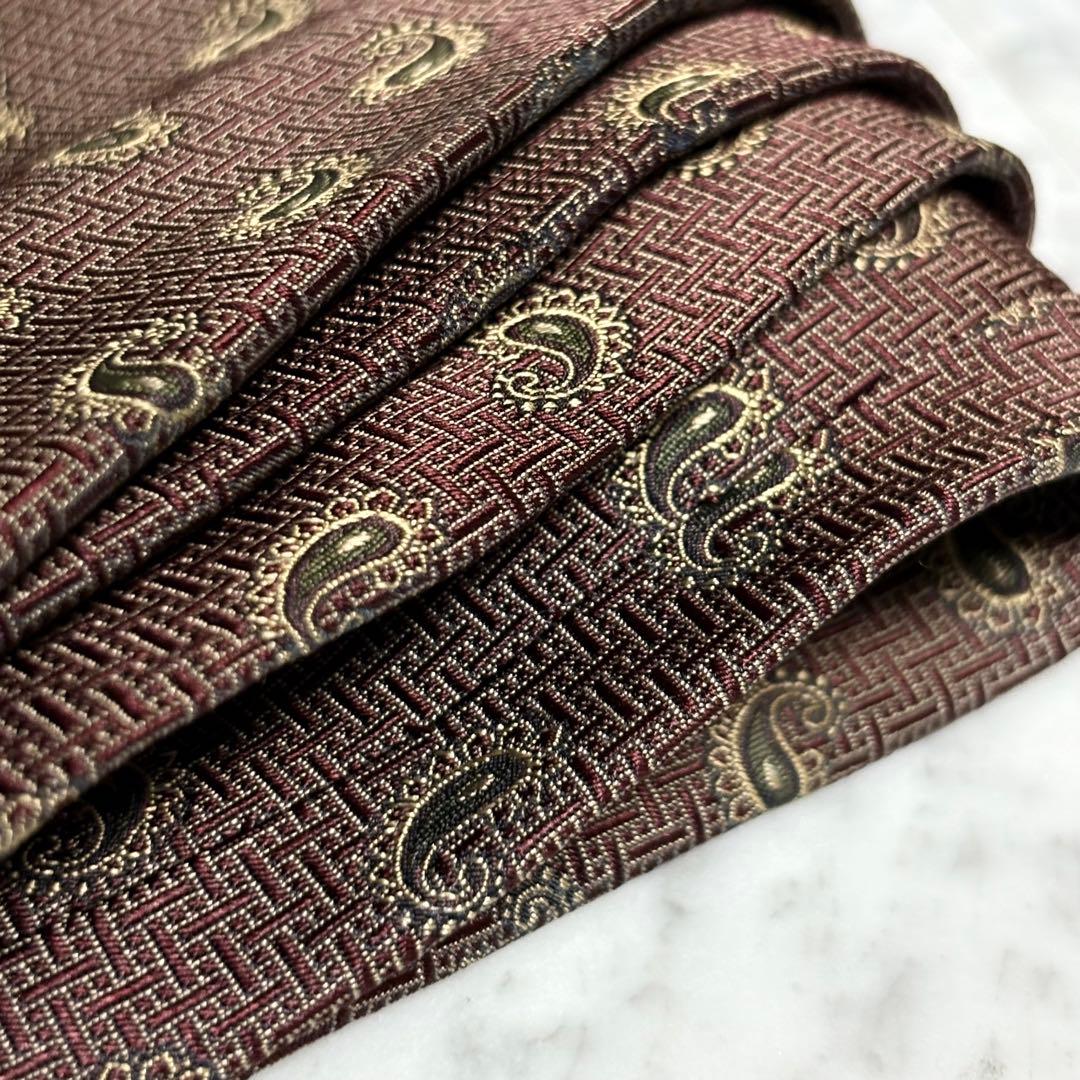 BURBERRY ネクタイ レッド ペイズリー柄 パターン柄 光沢 ロゴ柄