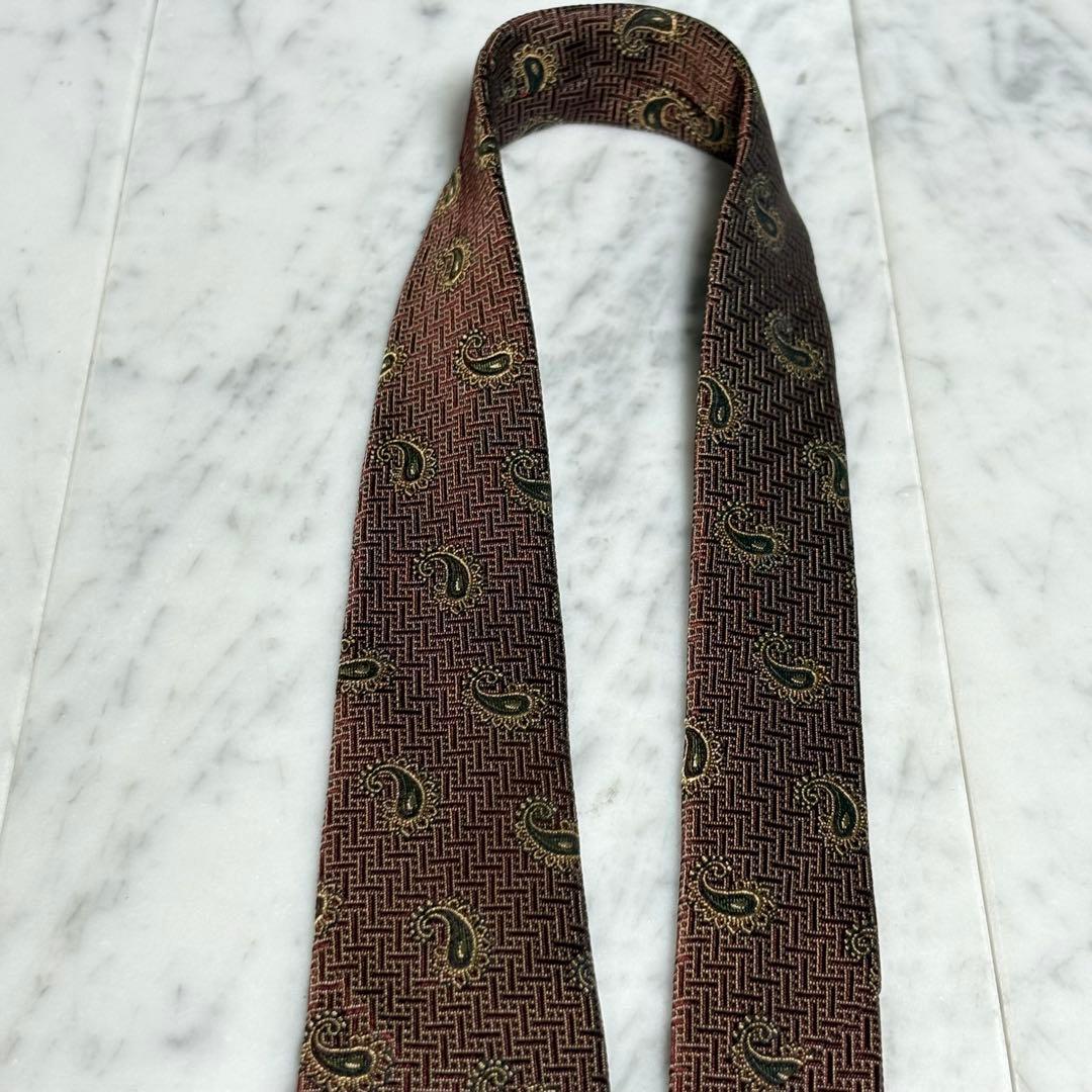 BURBERRY ネクタイ レッド ペイズリー柄 パターン柄 光沢 ロゴ柄