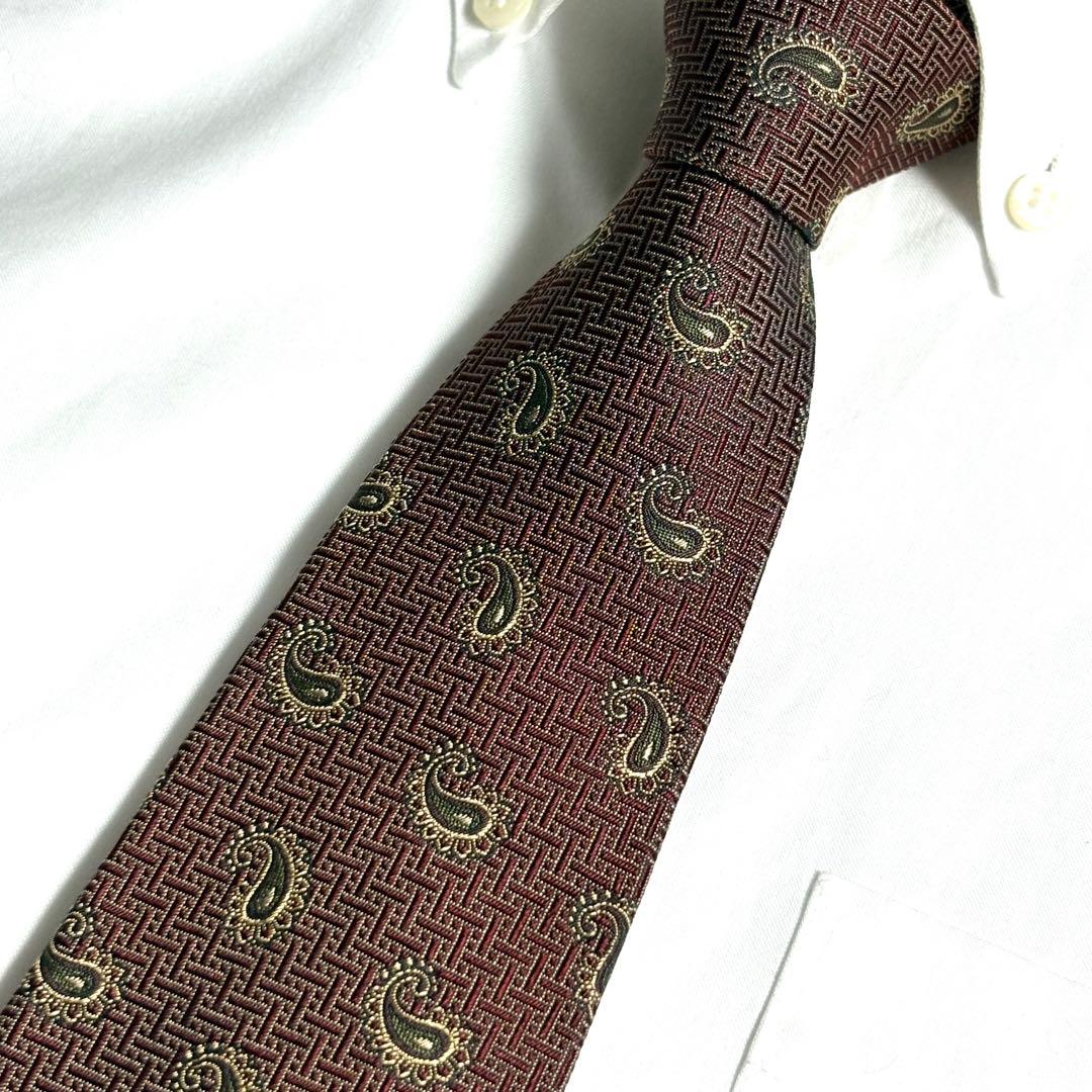 BURBERRY ネクタイ レッド ペイズリー柄 パターン柄 光沢 ロゴ柄