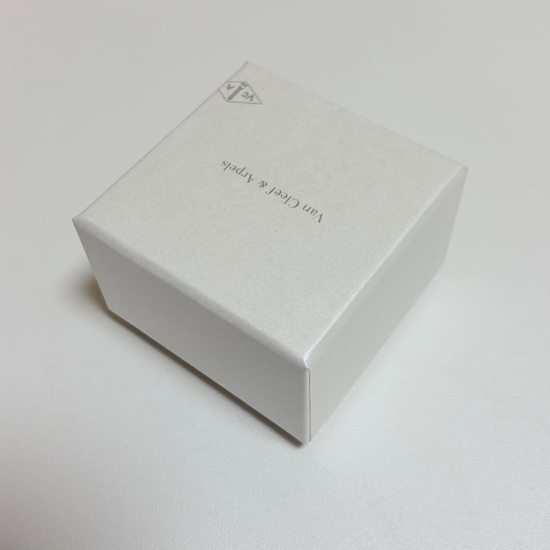 美品　ヴァンクリーフ&アーペル　ピアスケース　空箱　アクセサリー入れ　リボン付き
