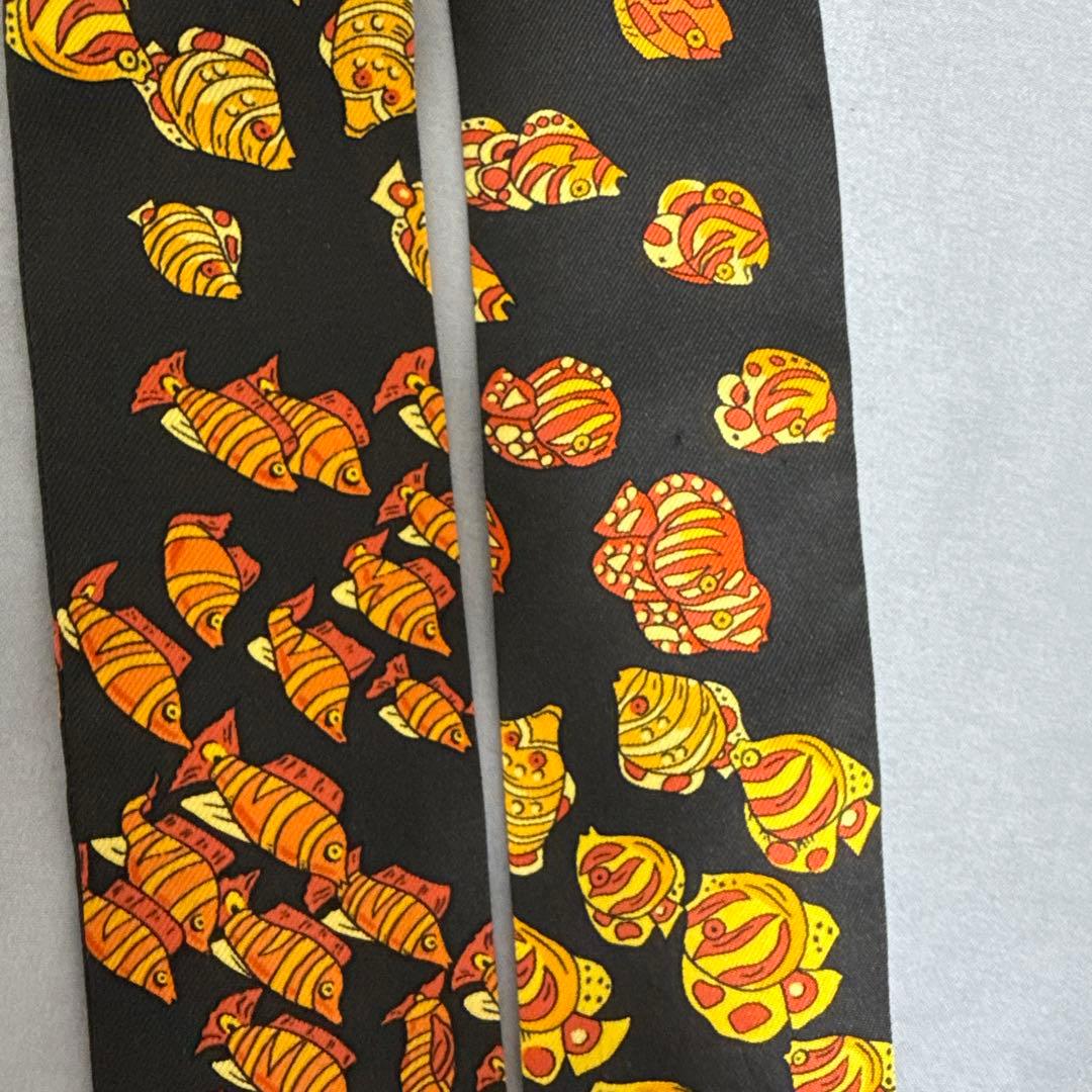 HERMES　エルメス　魚柄 ツイリー　スカーフ　熱帯魚