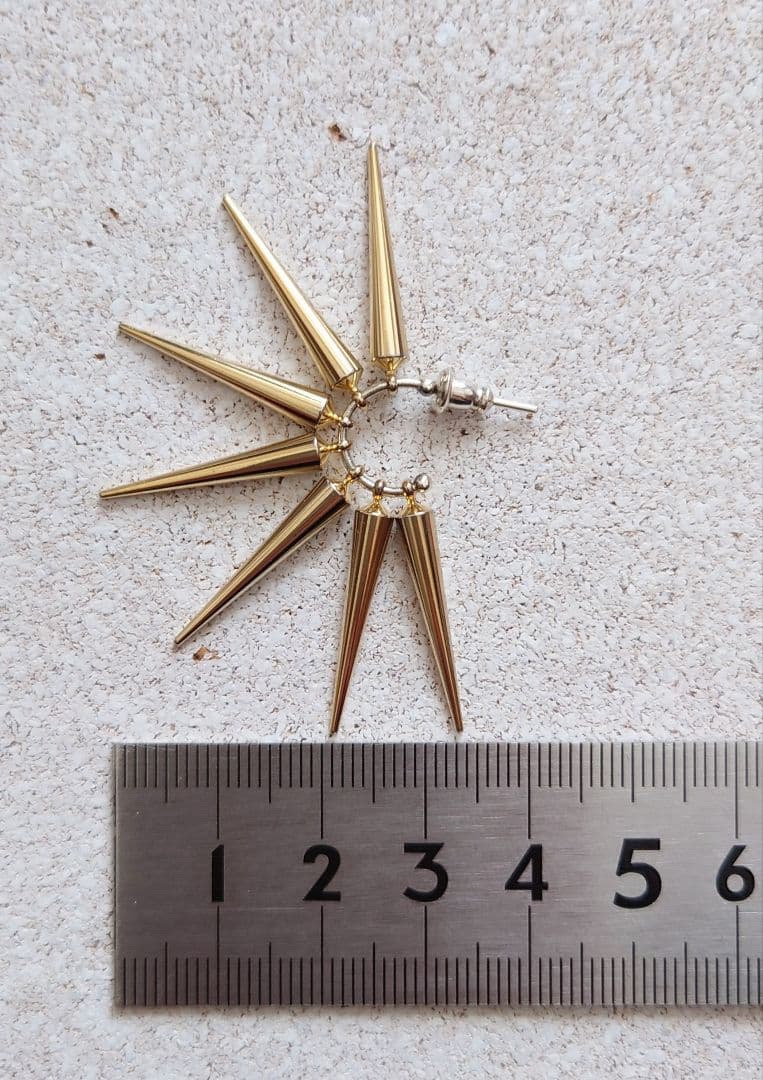 e.m.　 スタッズ ピアス（片耳用）