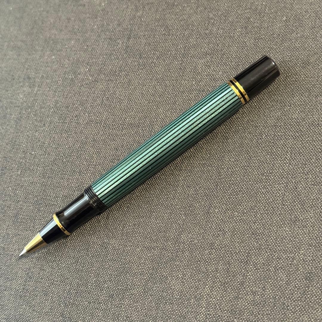 Pelikan ローラーボール スーベレーン R400 グリーンストライプ
