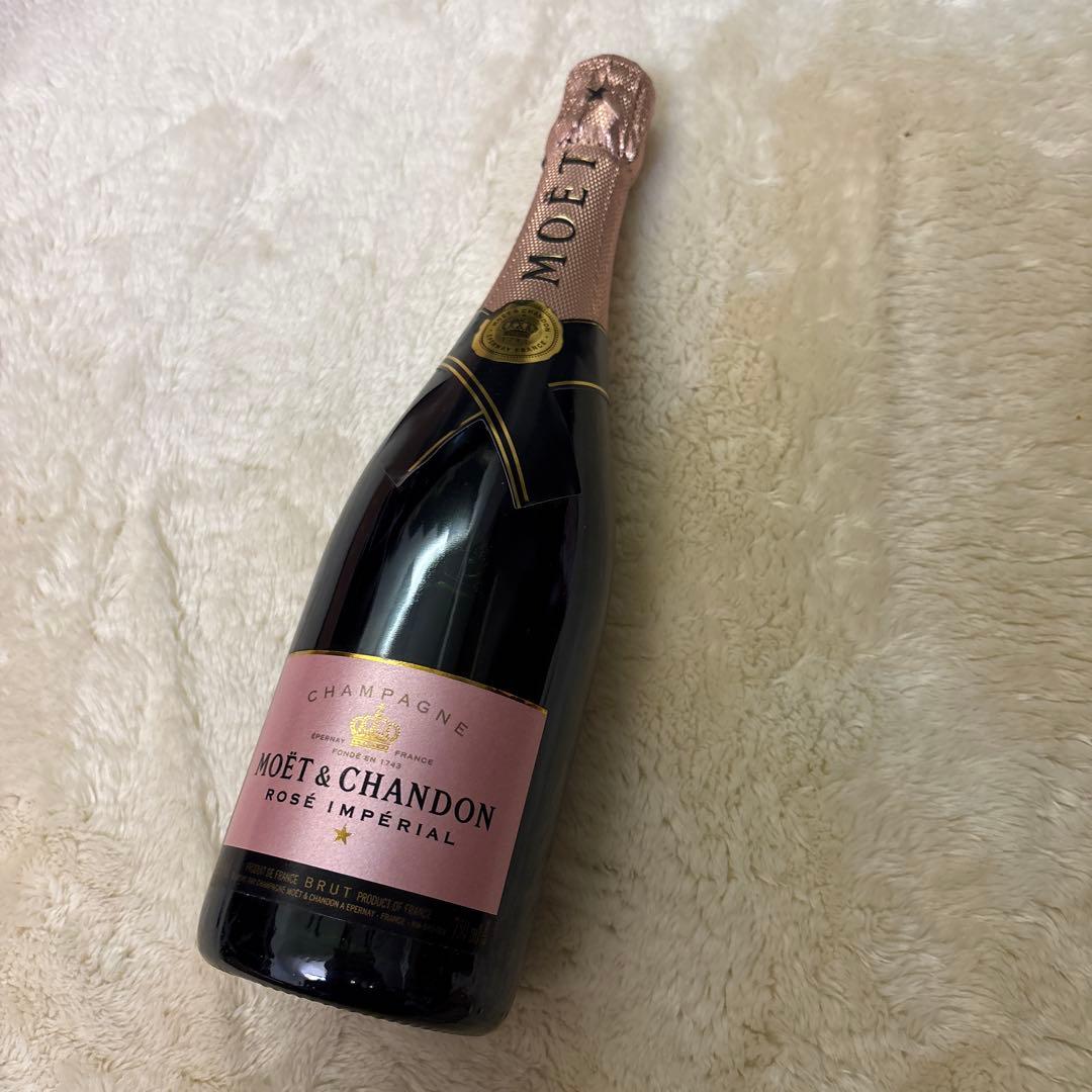 す*ん様 Xmasに❣️未開封❣️ MOËT & CHANDON ROSE 75
