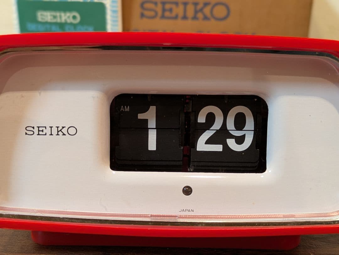 【ほぼ未使用・完動品】SEIKO パタパタ時計 DZ634 赤 元箱付 セイコー