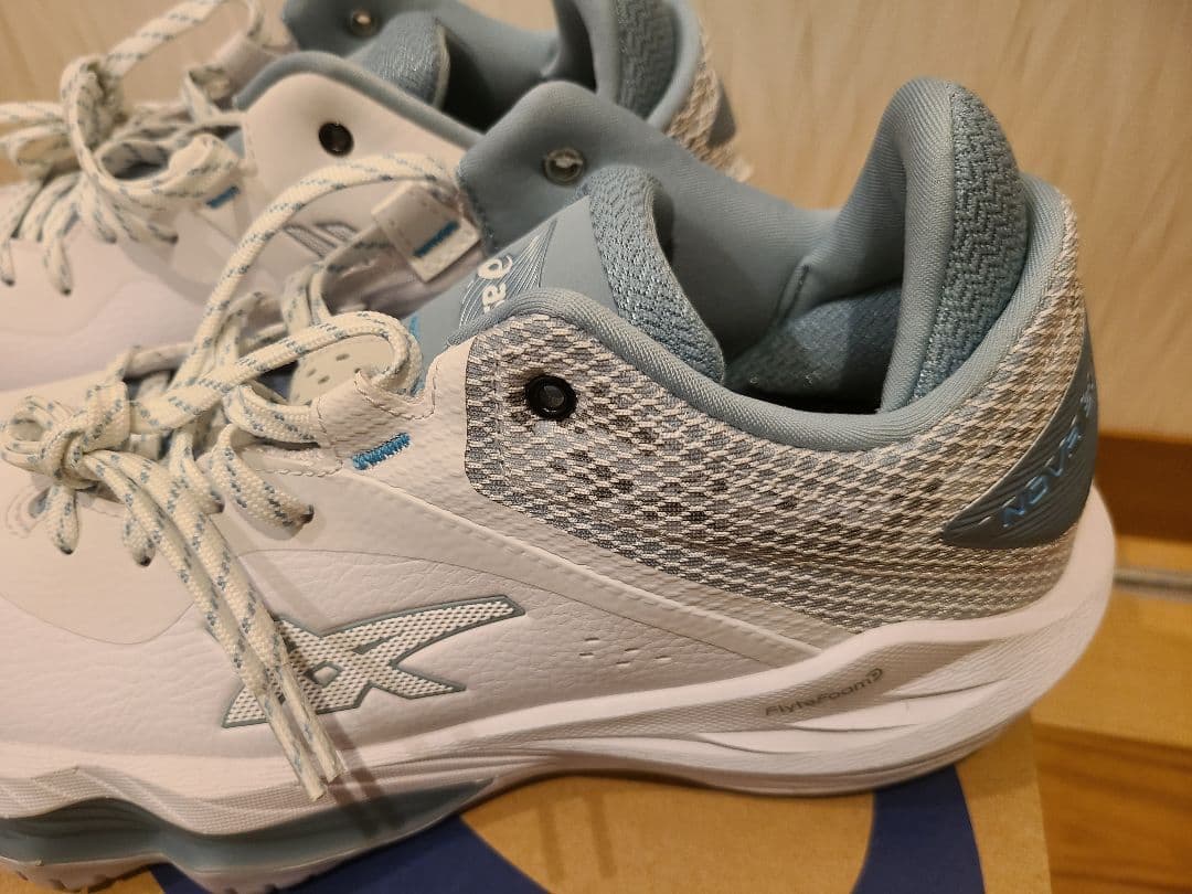 シューズ(男性用) asics NOVA SURGE LOW(27.5cm)