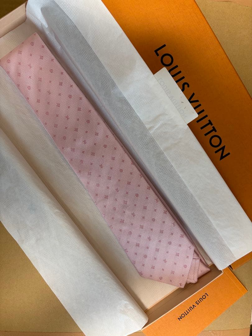 l*6様 ルイヴィトン ネクタイ モノグラム ピンク LOUIS VUITTON