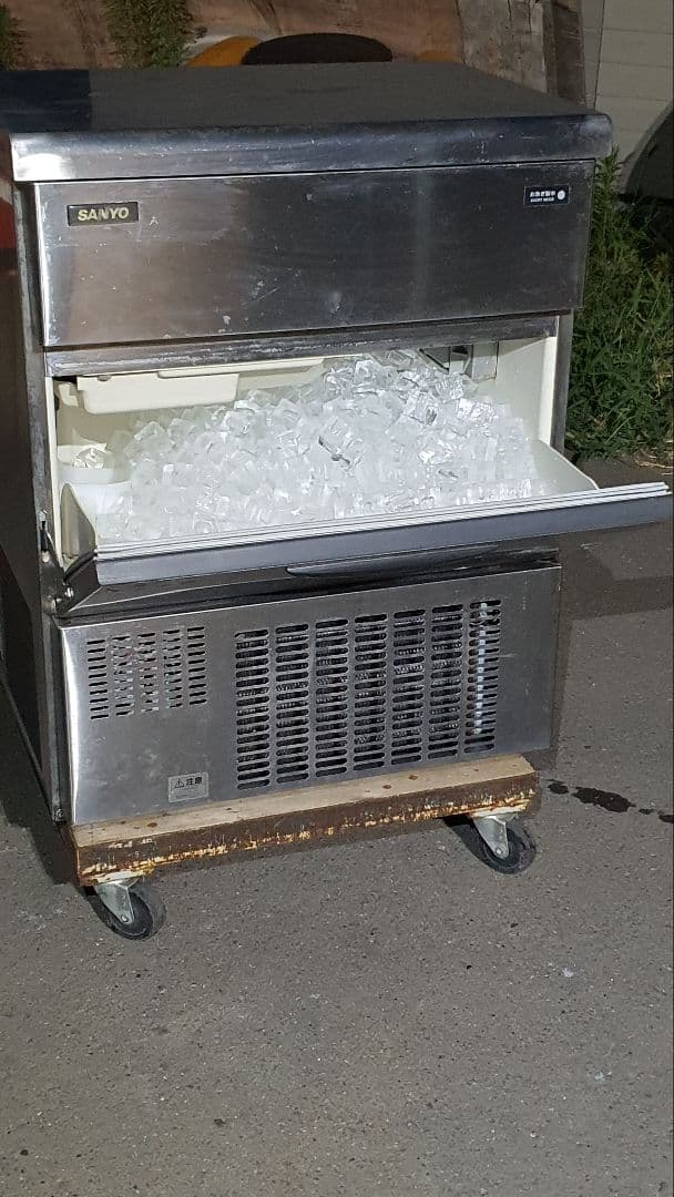 三洋全自動製氷機　SIM-S48A