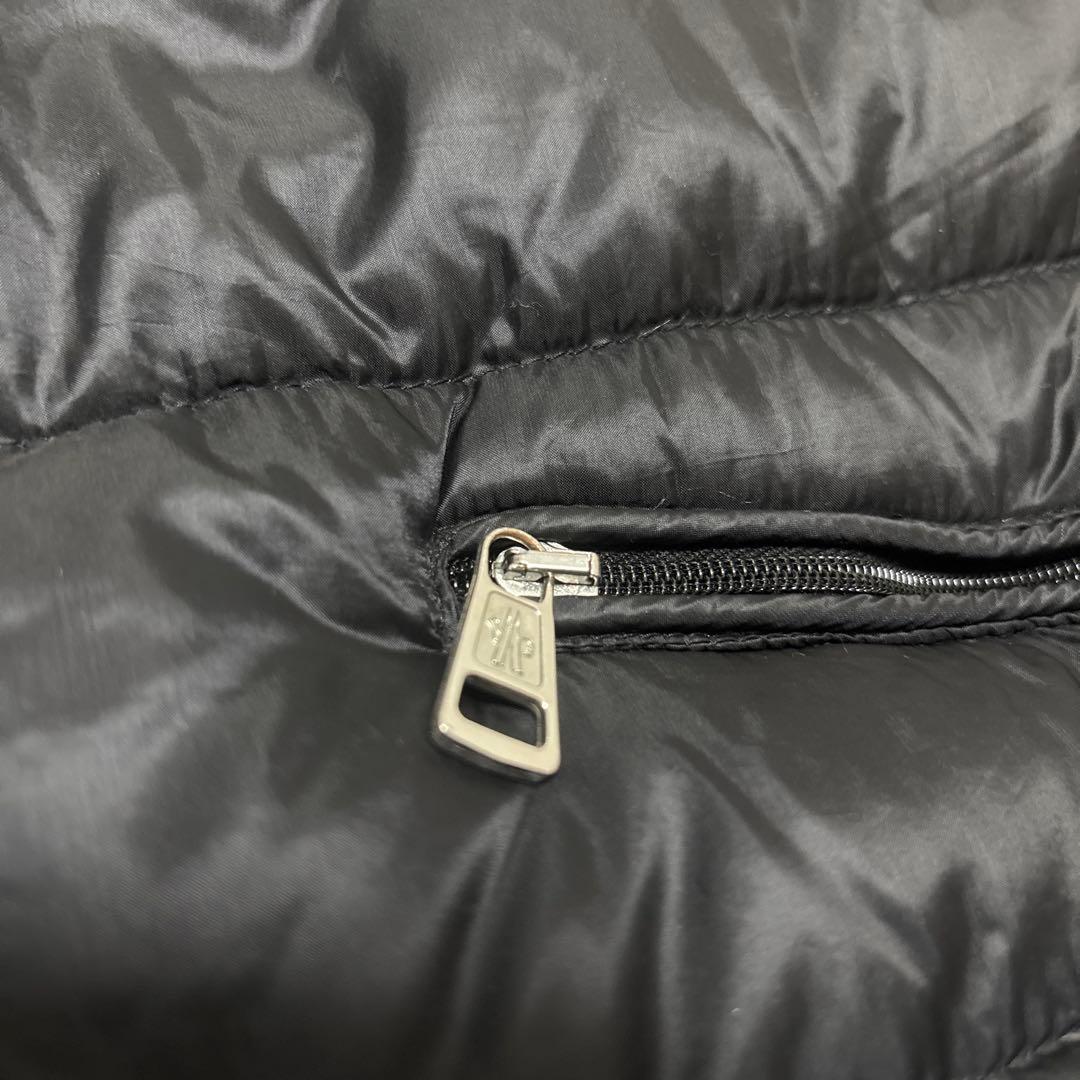モンクレールライトダウン　ダウンベス　MONCLER ハイブリッドダウン