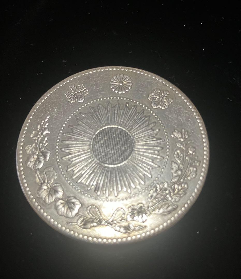 希少　欠貝圓　旧一圓銀貨　明治三年　貿易銀 目方27.42g