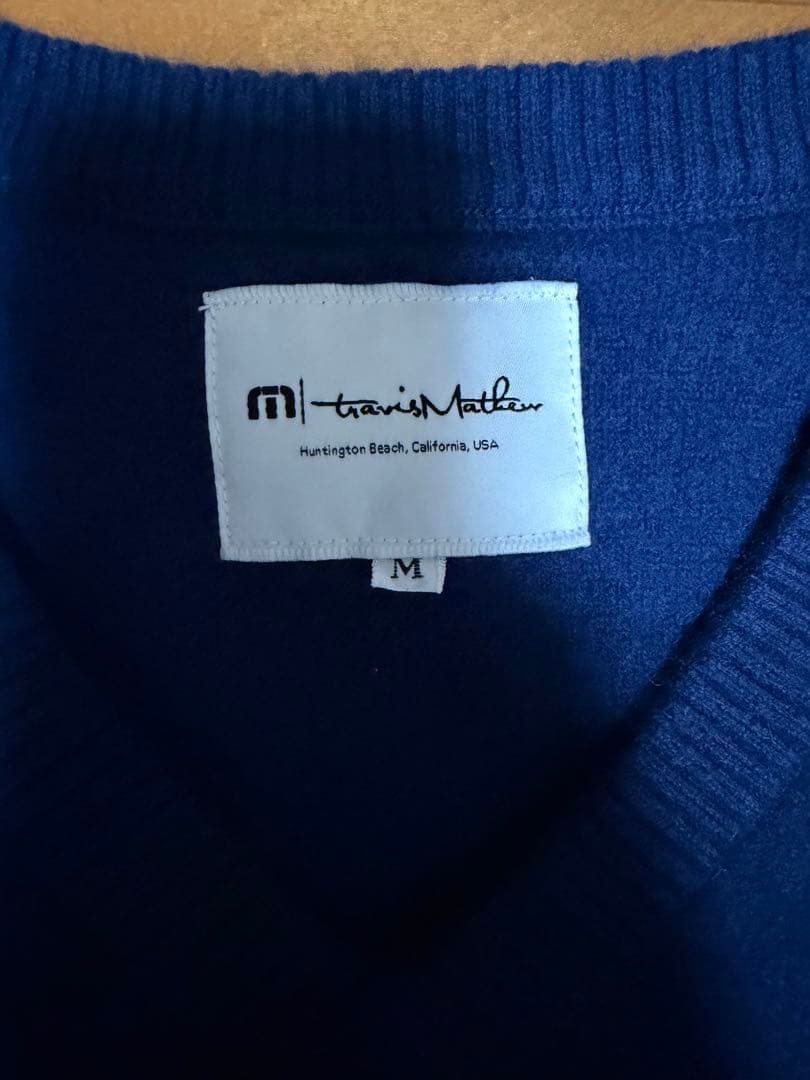 TravisMathew カシミヤ　Vネックセーター M