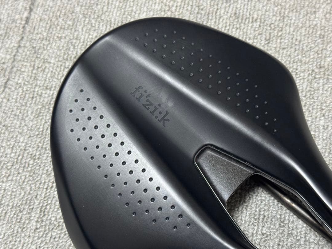 FIZIK ARGO TEMPO 160mm サドル