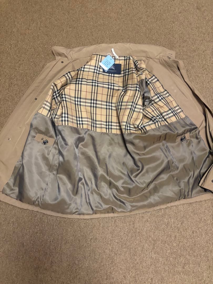 BURBERRY ベージュジャケット