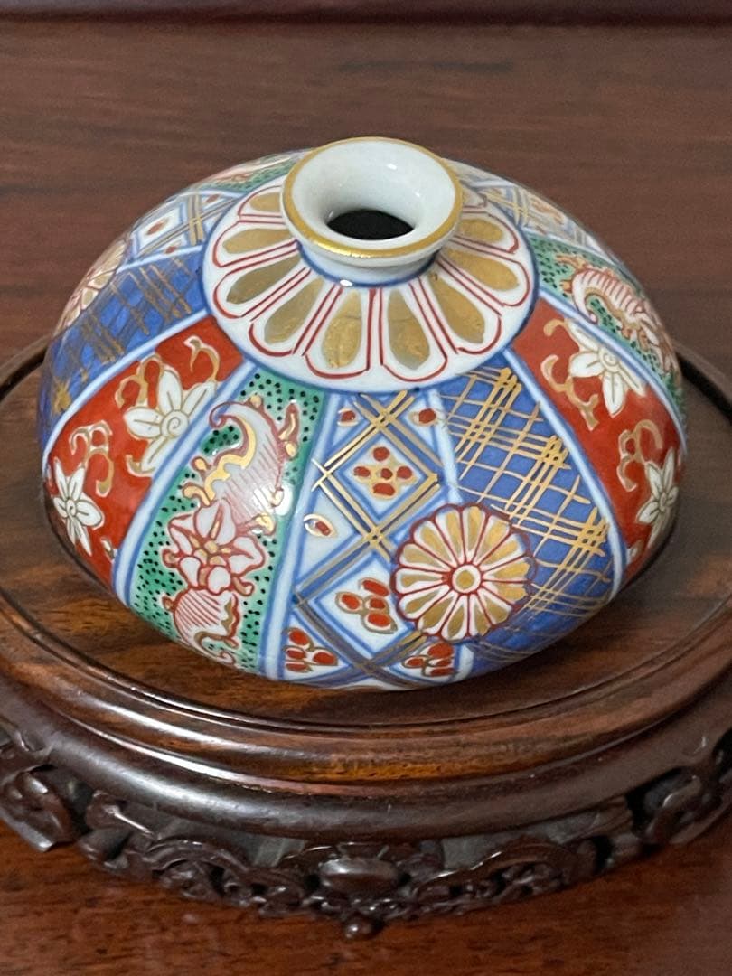 骨董品。 希少美品。大聖寺伊万里 奇玉宝鼎之珍、油壷1個のみです。金襴手 九谷