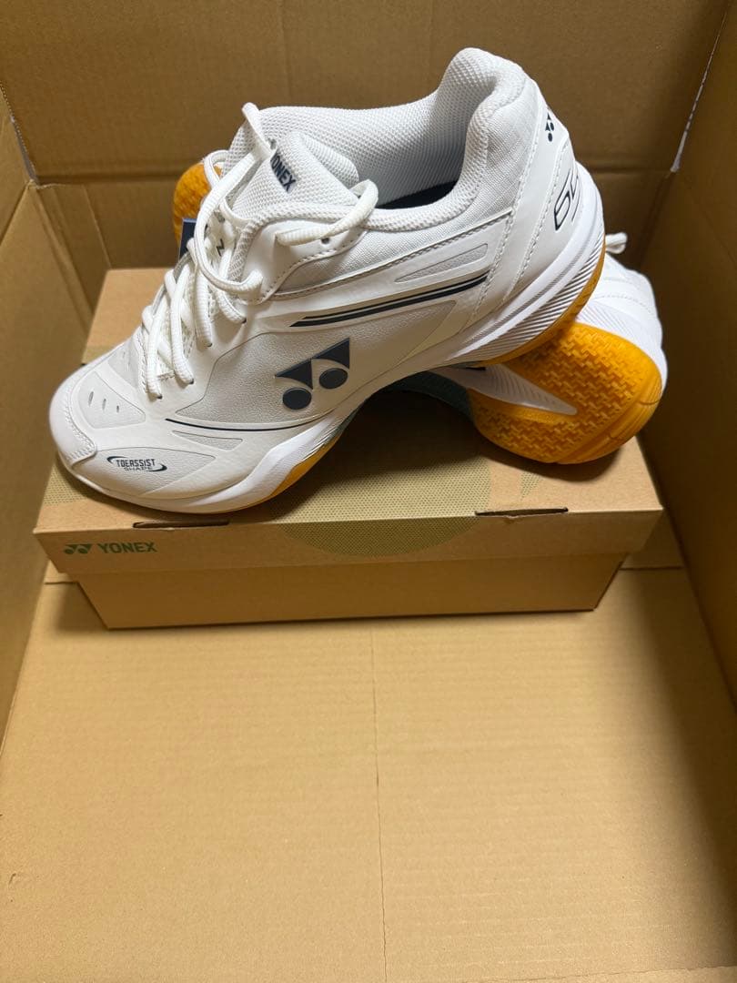 ヨネックス パワークッション65Z4 SHB65Z4M1 改良版　27.0cm