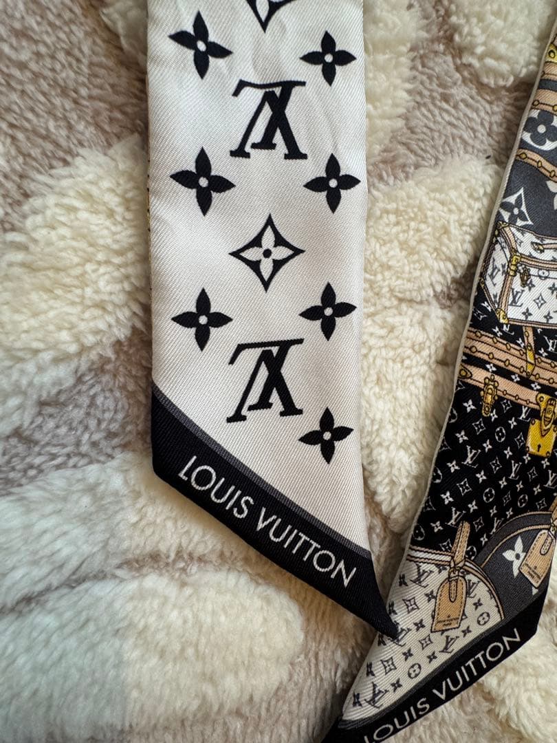 LOUIS VUITTON スカーフ シルク