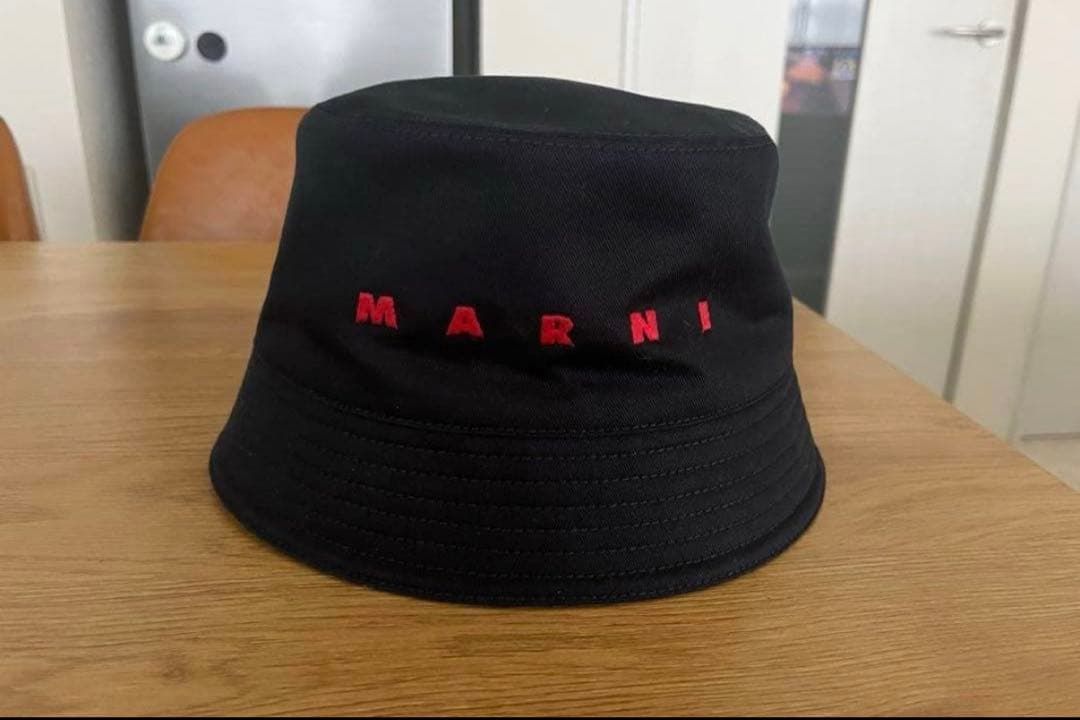 MARNI ブラック 刺しゅうロゴ入り オーガニックギャバジン製バケットハット