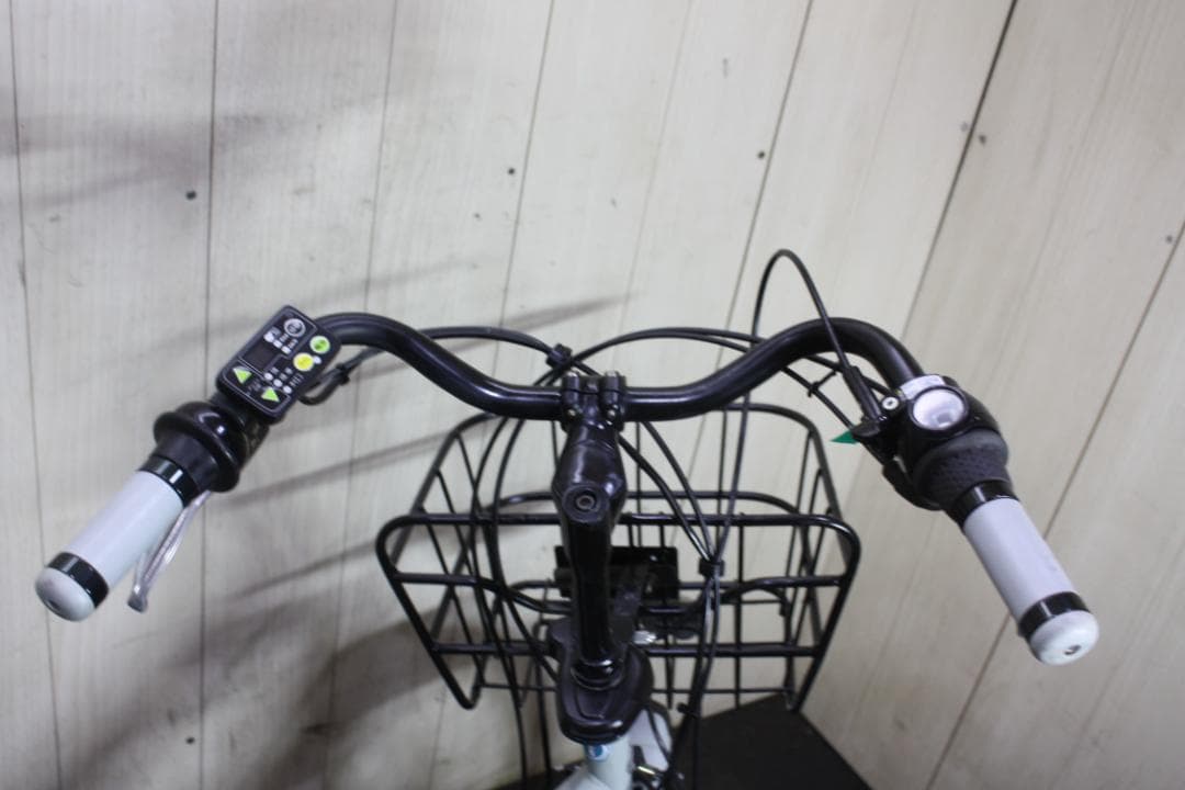 C*j様 ブリヂストン bikke 2 e BK086 20型8.7AH 3段L