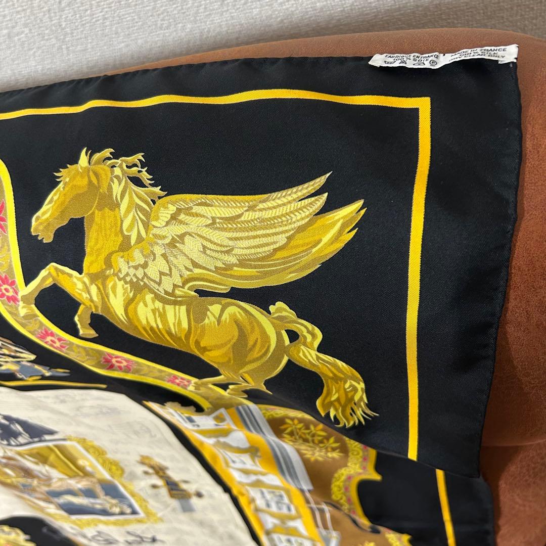 HERMES スカーフ 黒 金 中古 保管品 美品