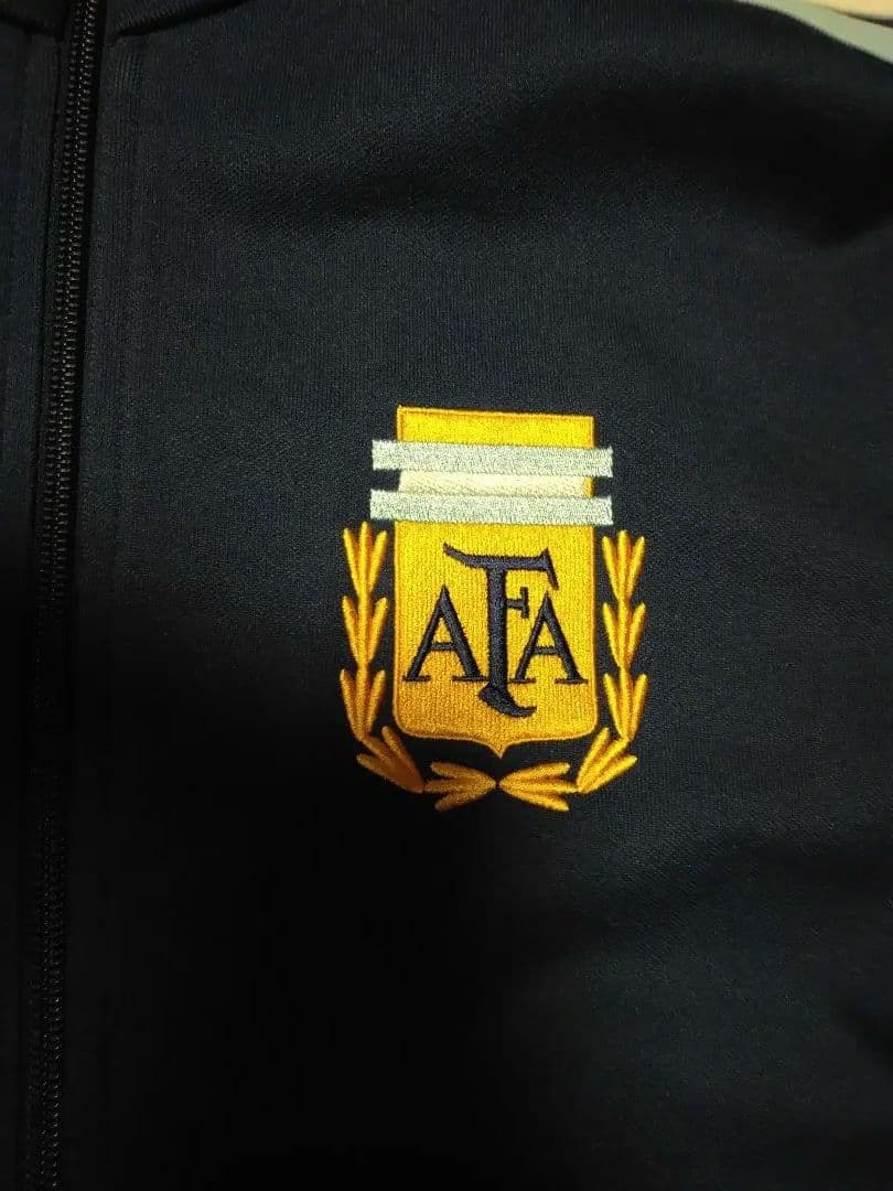 激レア　adidas トラックジャケット アルゼンチン代表 マラドーナ Mサイズ
