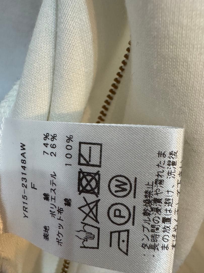 yori パーカー