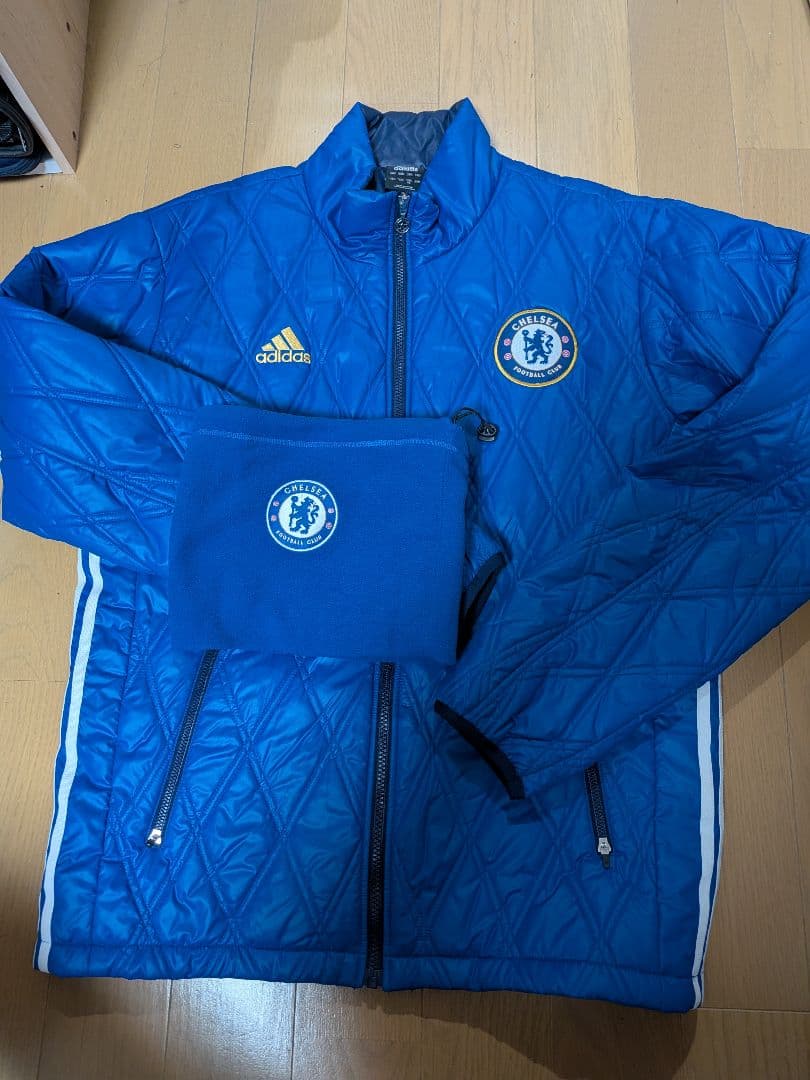 アディダス　Chelsea FC 限定モデル ジャケット ネックウォーマーセット