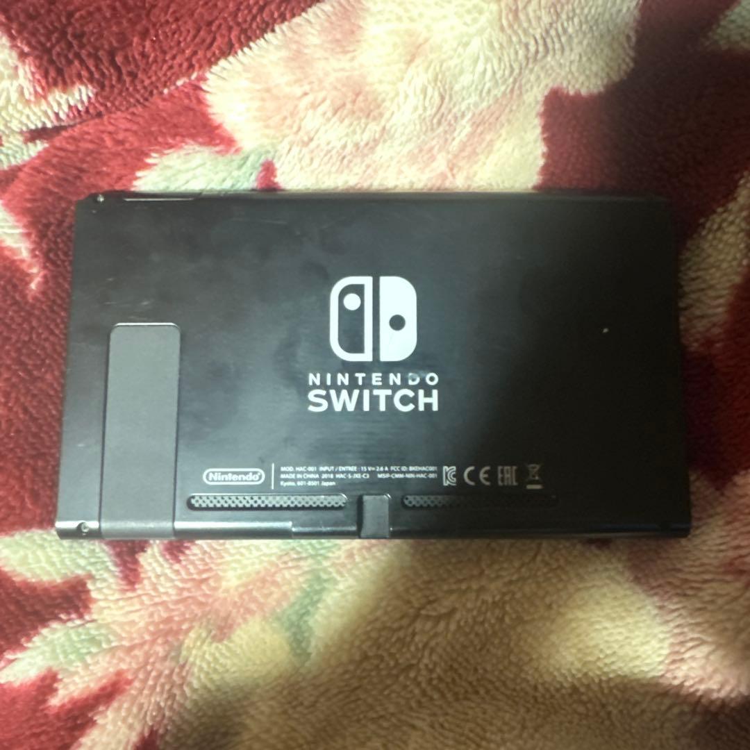 Nintendo Switch 本体のみ ジョイコンなし
