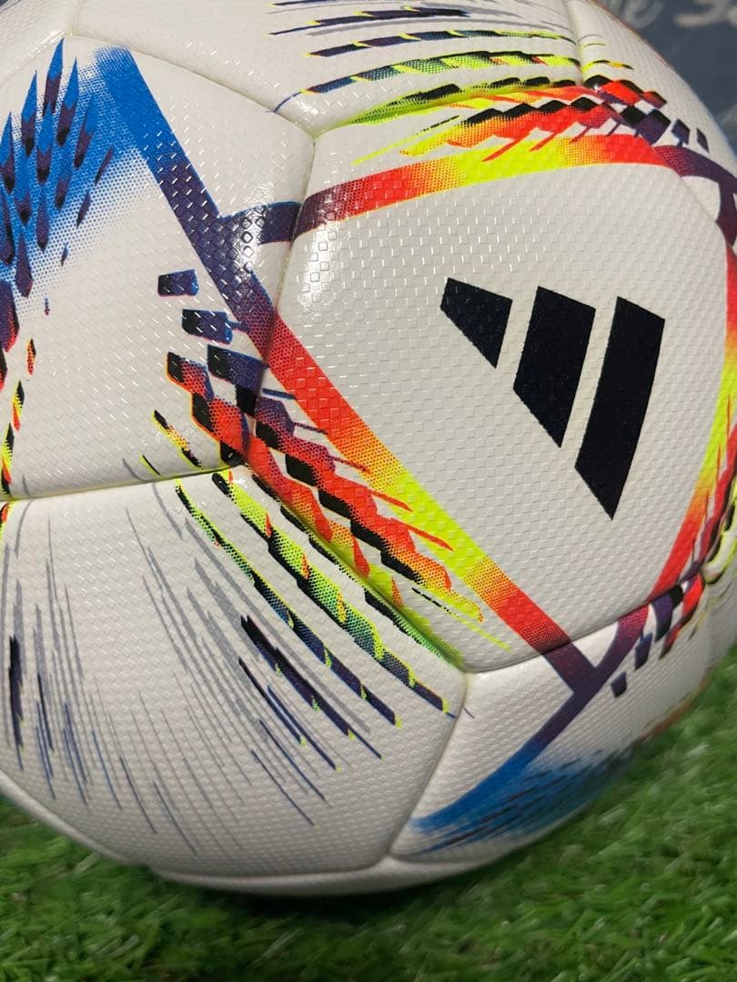 adidas ワールドカップ カタール 2022 サッカーボール サイズ4