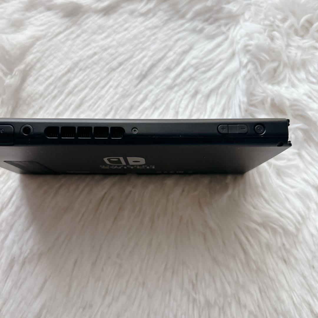 【美品】Nintendo Switch 本体のみ 液晶キズなし　HDMI付き