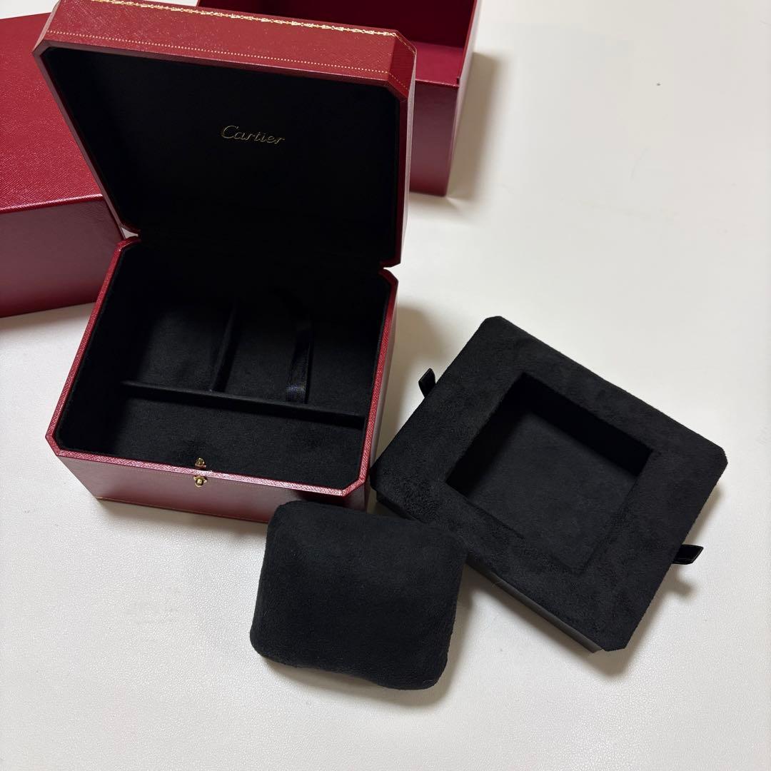 美品　カルティエ　腕時計　ウォッチ　ケース　空箱　現行品