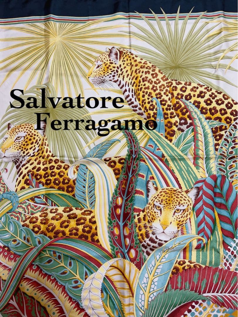 サルヴァトーレフェラガモ Ferragamo スカーフ　バンダナ　豹柄