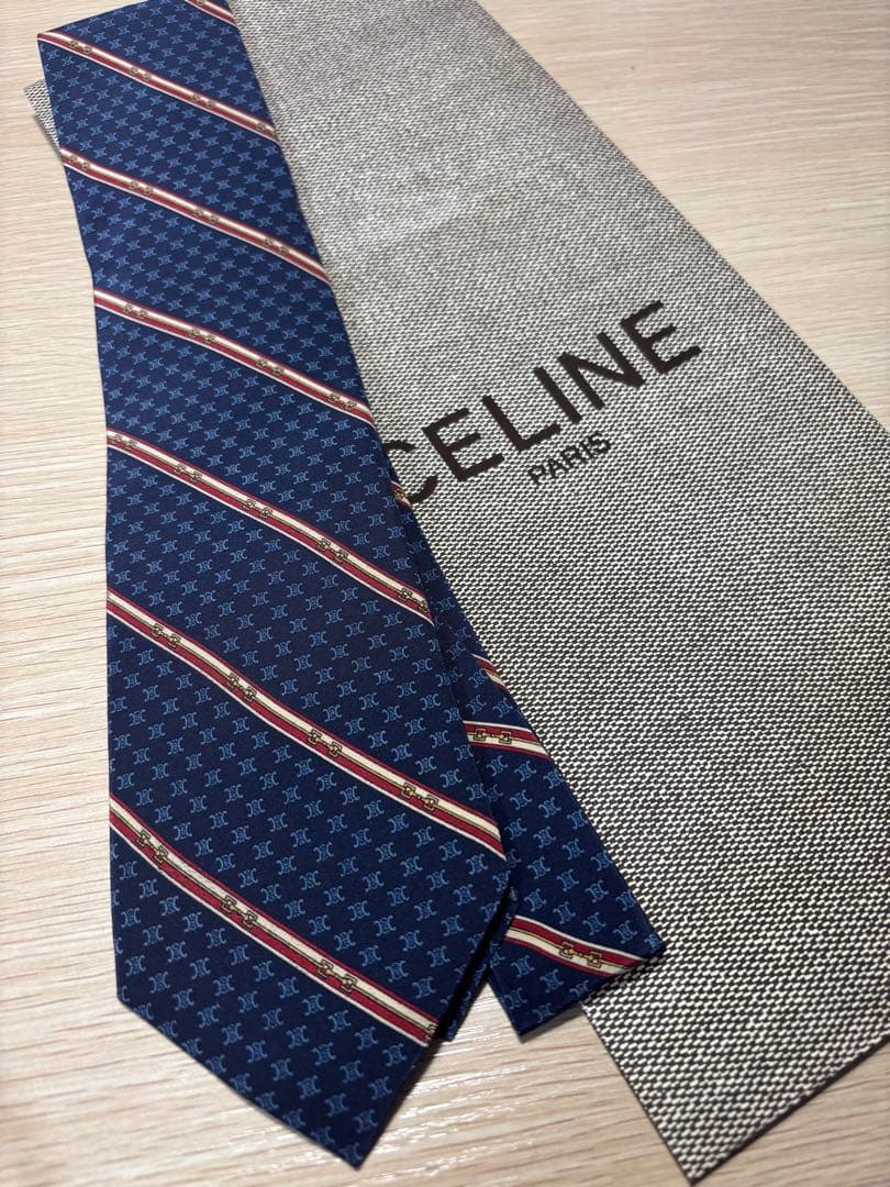 ブランドネクタイ　セリーヌ　新品未使用　CELINE PARIS