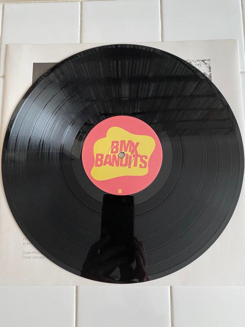 BMX Bandits『Life Goes On』