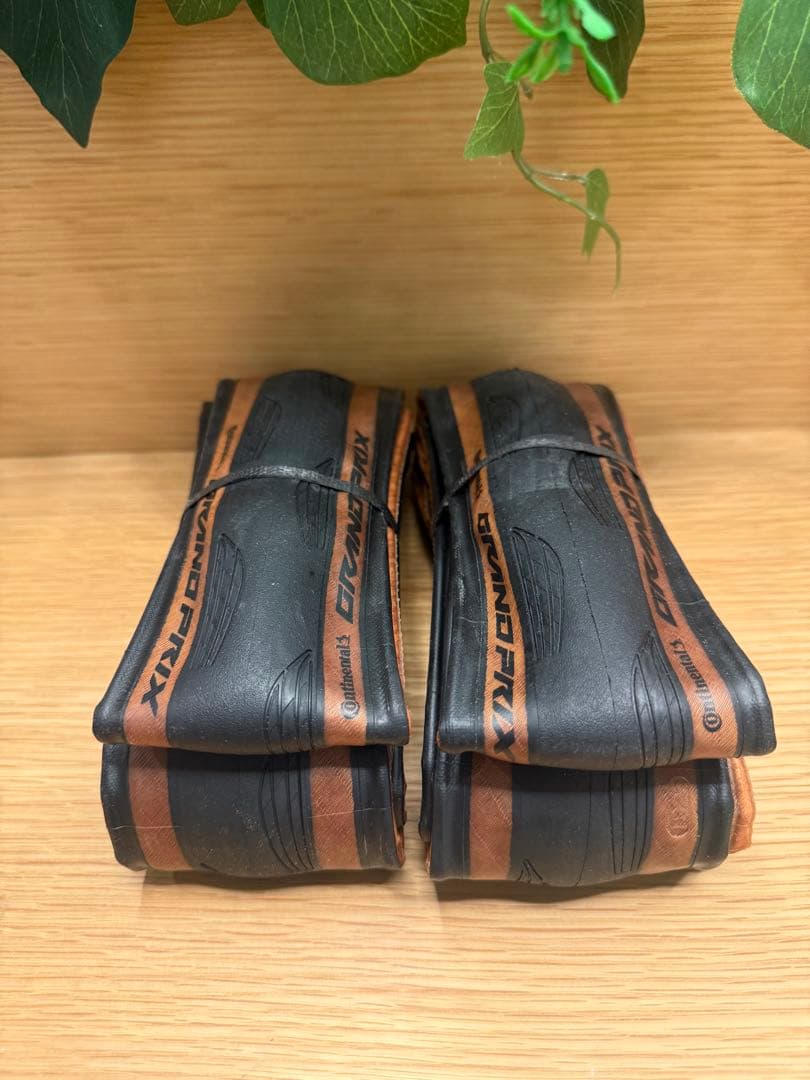 未使用Continental Grand Prix 700×28C 2本セット