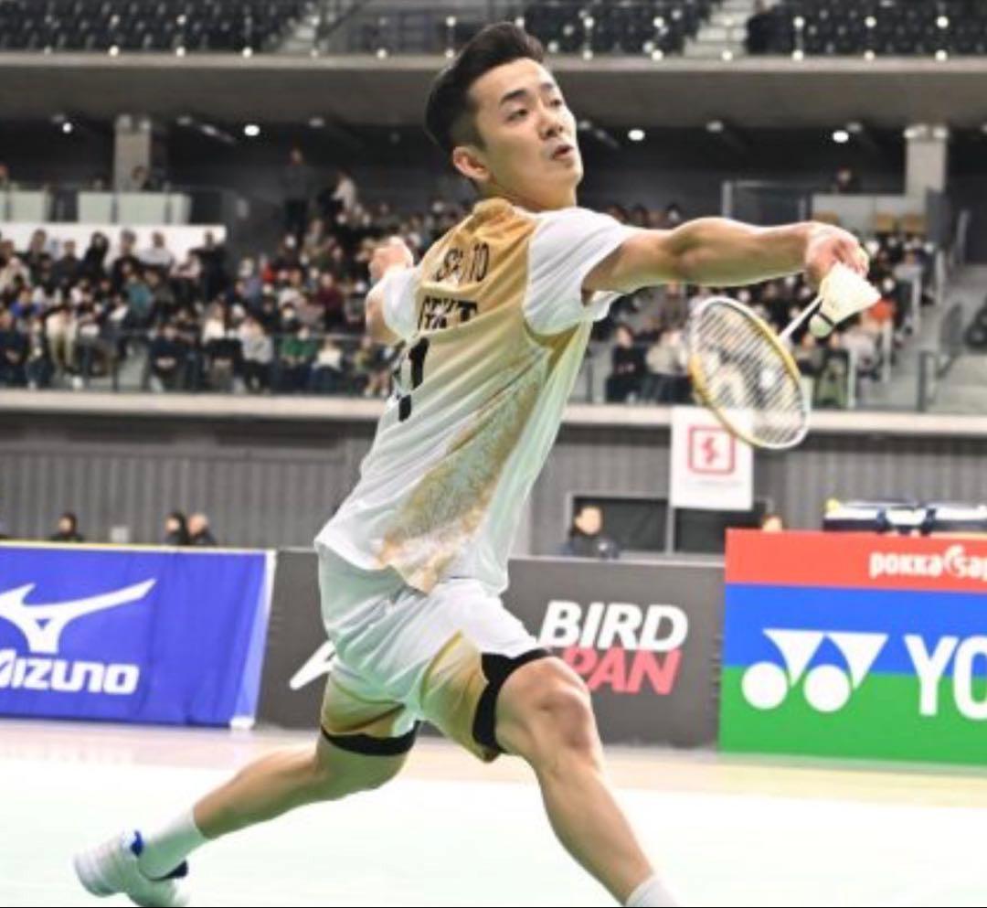 バドミントン用ホワイトパンツ ゴールドアクセント　日本代表選手着用モデル