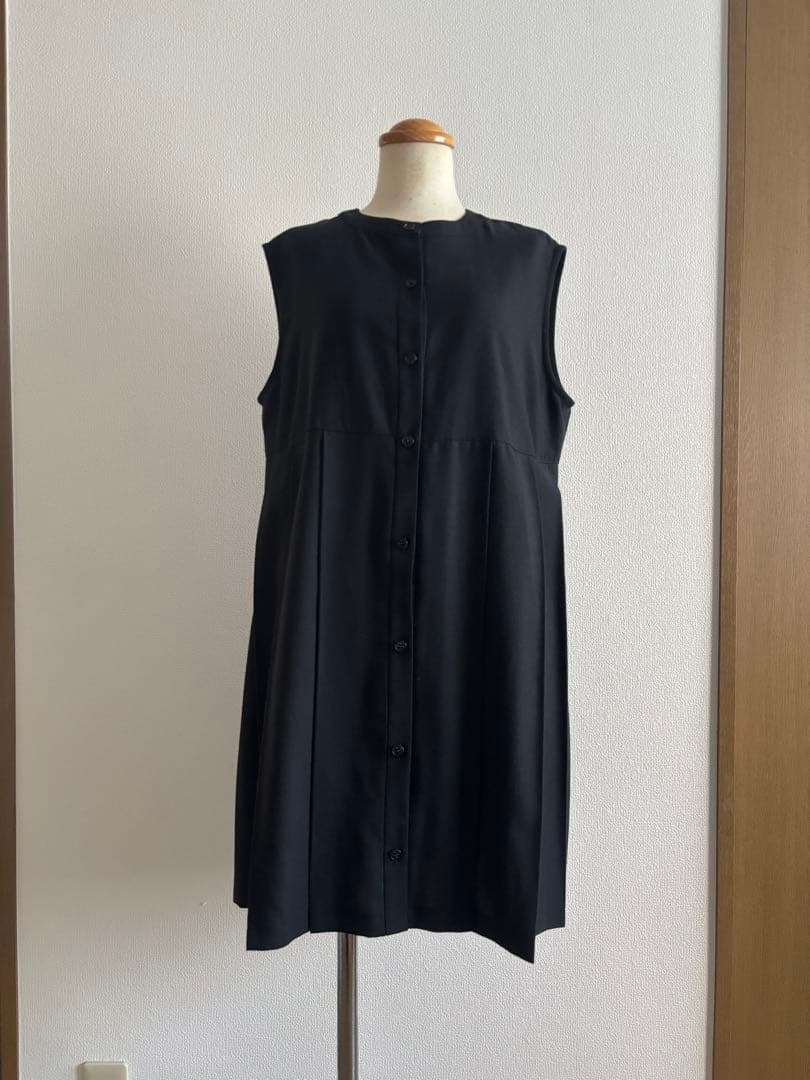 MidiUmi ブラックノースリーブドレス Aライン