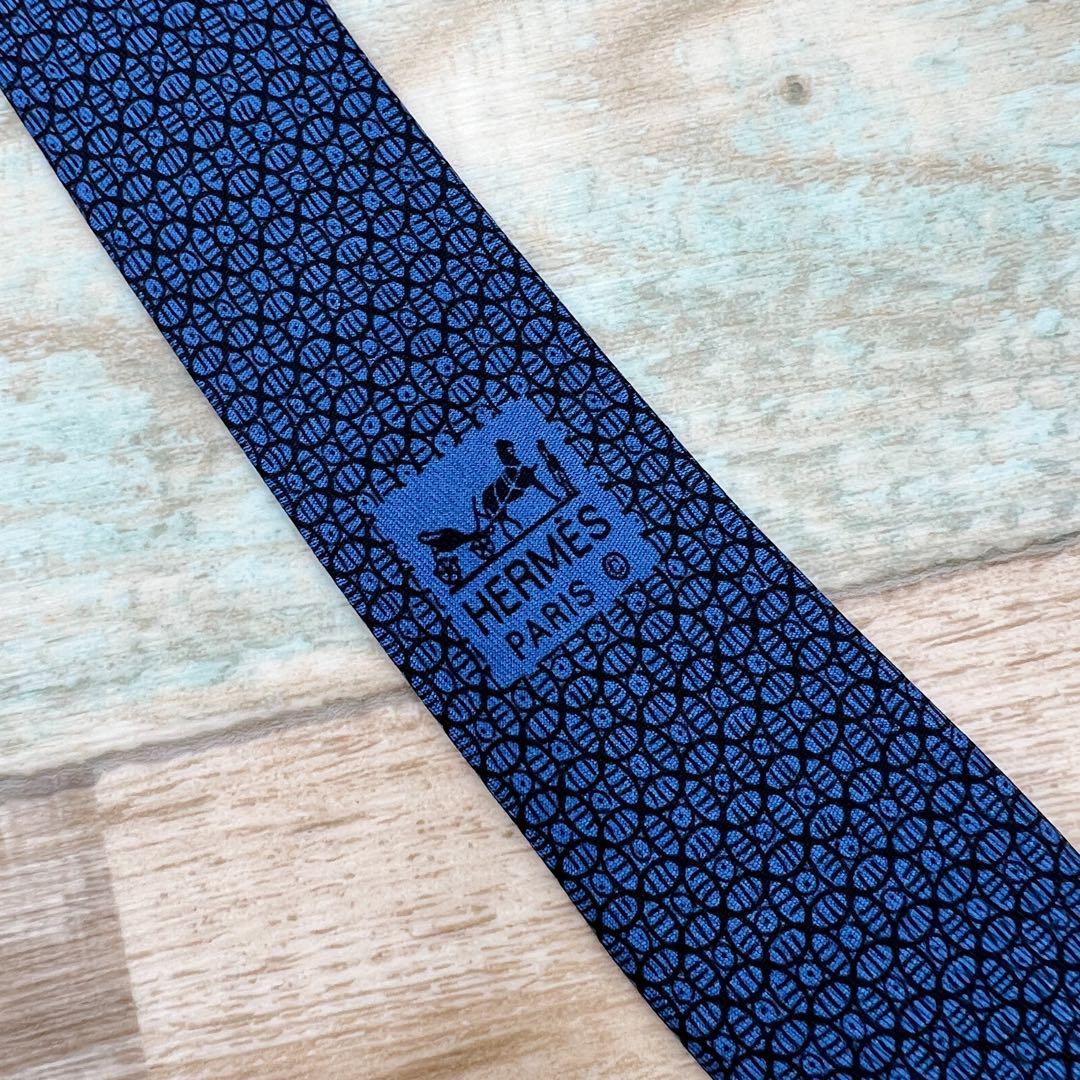 【美品】エルメス　ネクタイ　パターン柄　ブルー系　　　ハイブランド　高級シルク