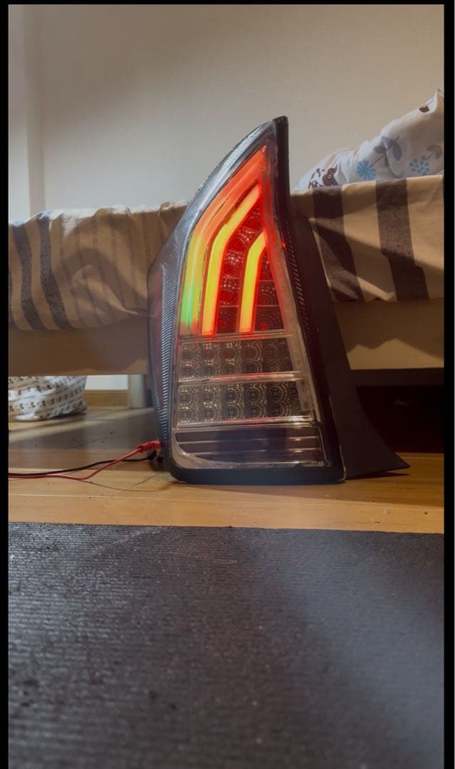 ZVW30 プリウス30 テールランプ　RGB