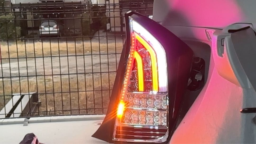 ZVW30 プリウス30 テールランプ　RGB